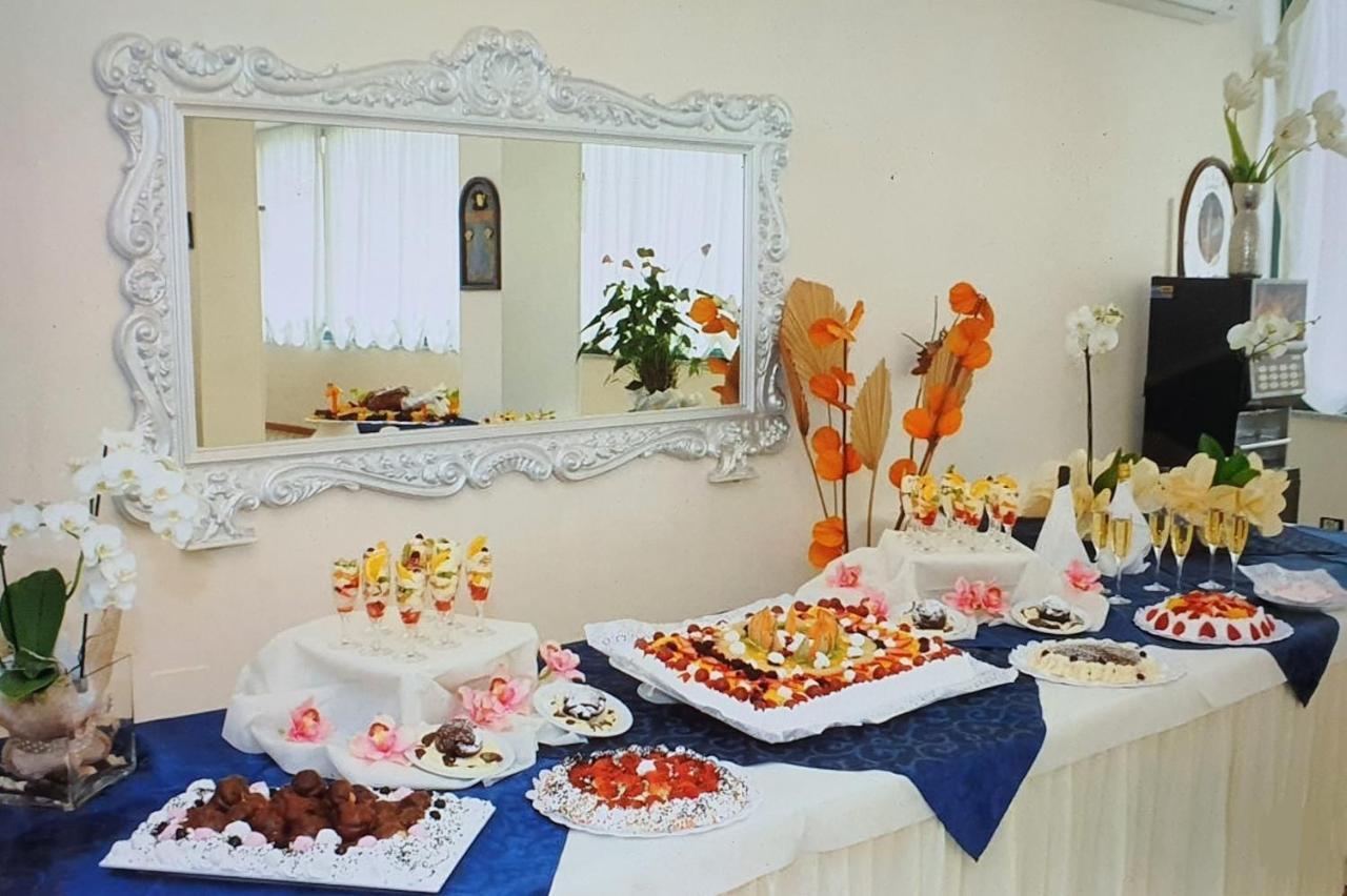 Hotel Baltic Misano Adriatico Zewnętrze zdjęcie