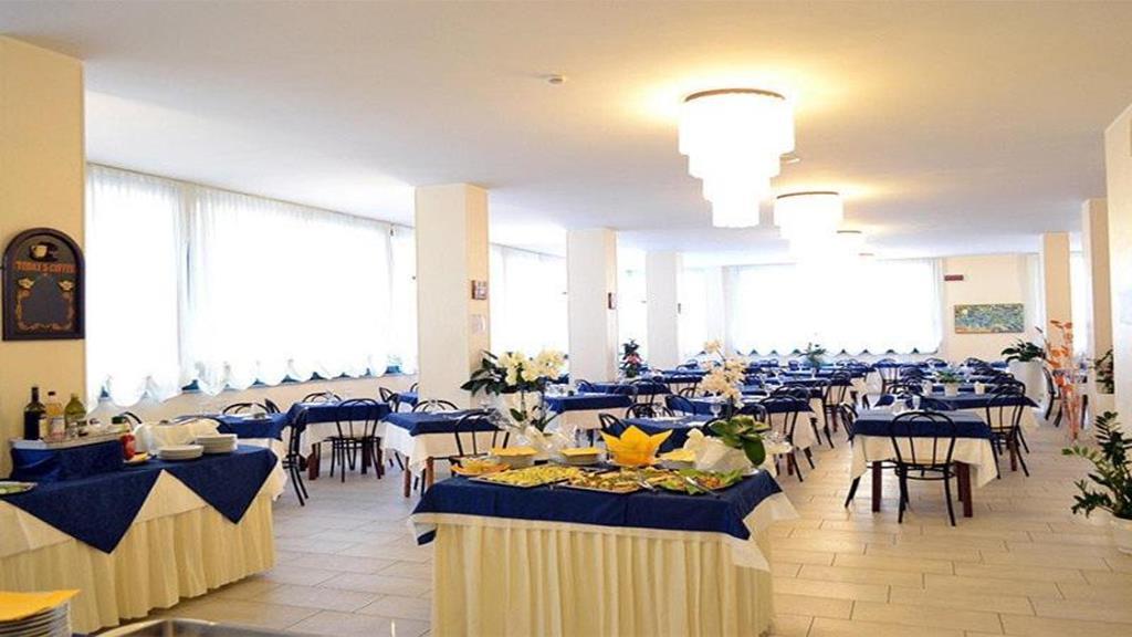 Hotel Baltic Misano Adriatico Zewnętrze zdjęcie