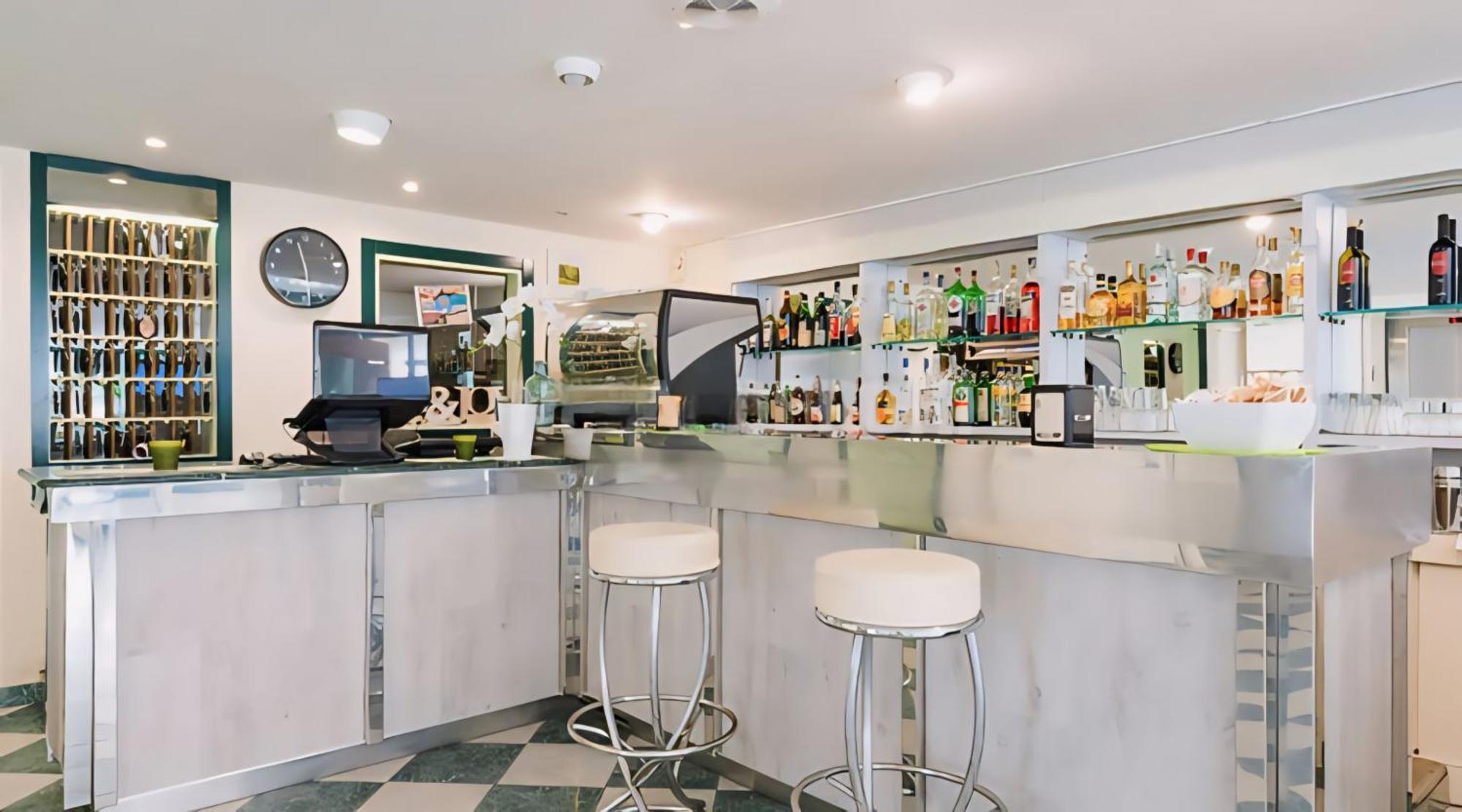 Hotel Baltic Misano Adriatico Zewnętrze zdjęcie