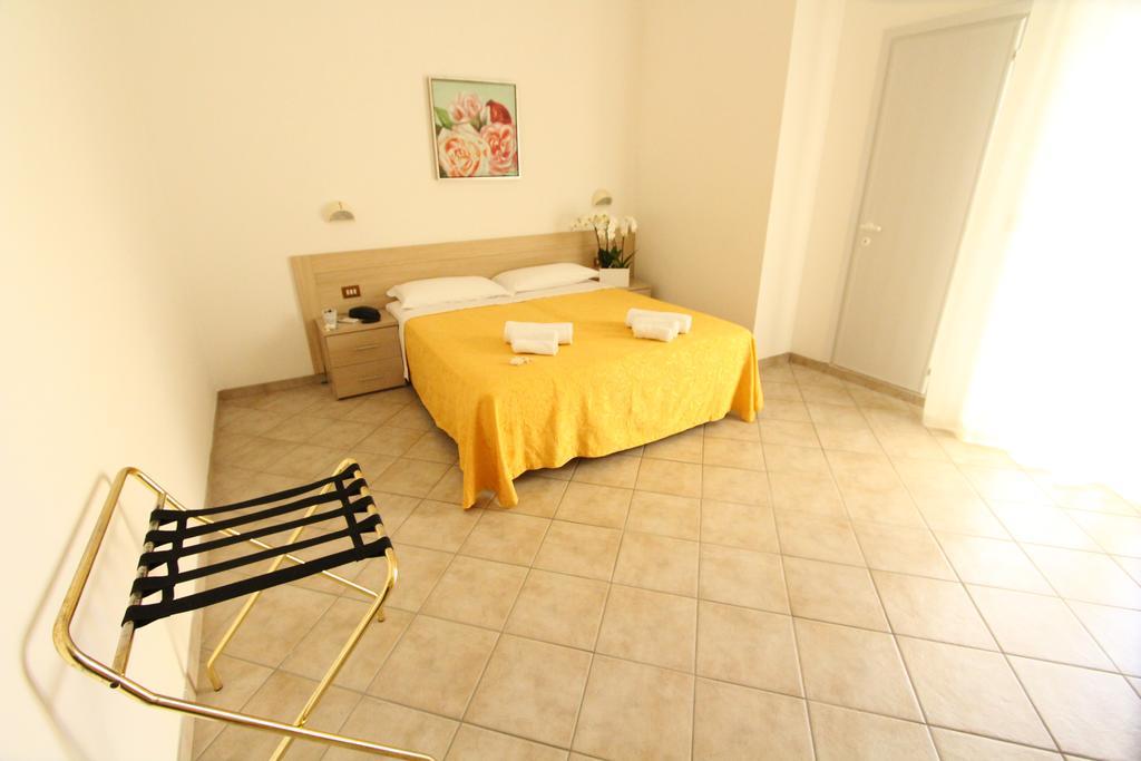 Hotel Baltic Misano Adriatico Zewnętrze zdjęcie