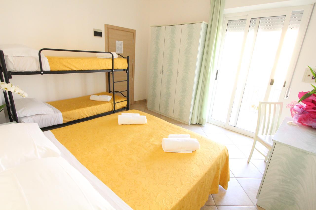 Hotel Baltic Misano Adriatico Zewnętrze zdjęcie